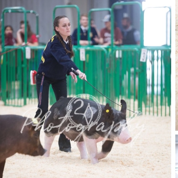 Meet your Posher, Carley - Picture 1 of 1